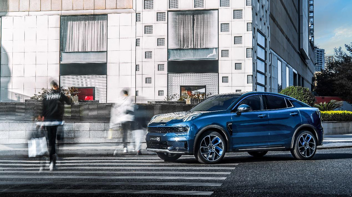 Lynk & Co 05 и 05+
